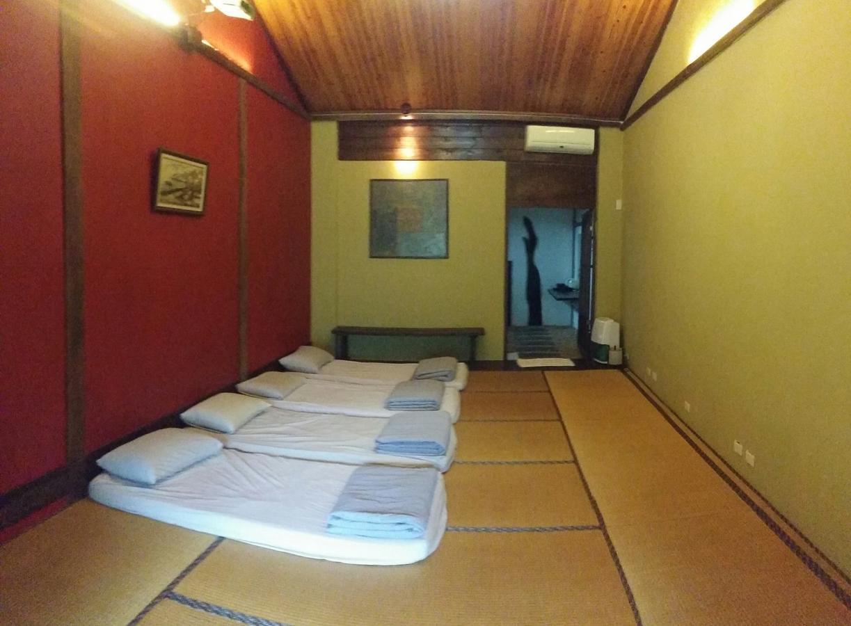 Bright Moon Homestay Dongshi  Екстер'єр фото