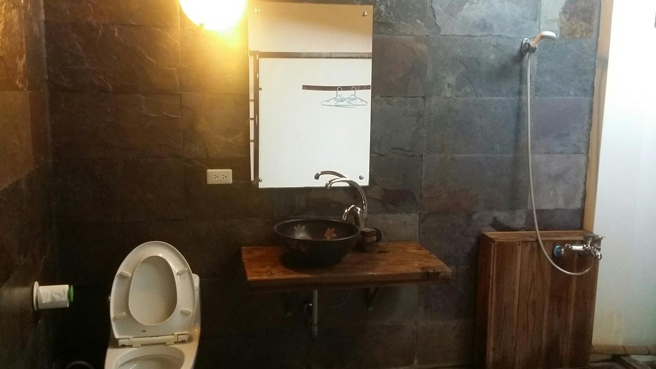 Bright Moon Homestay Dongshi  Екстер'єр фото